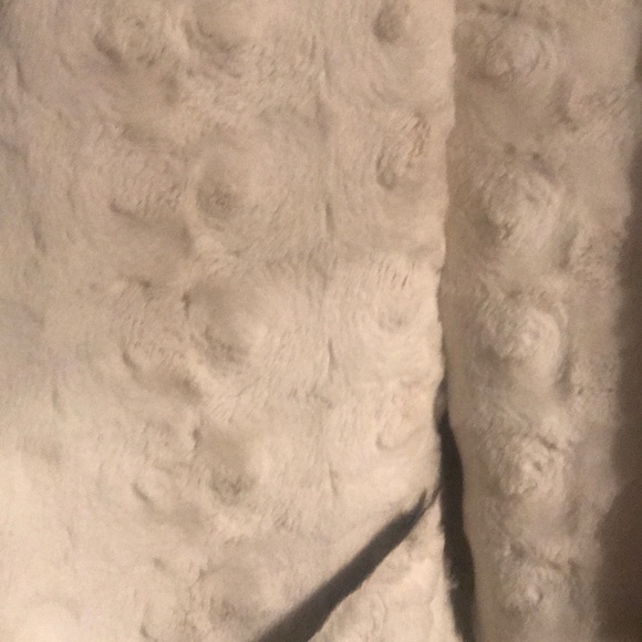 Vest - Picture 3 of 6